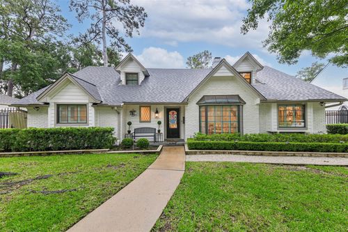 10015 Lynbrook Dr, Houston, TX, 77042-1557 | Card Image