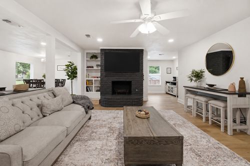 1510 Austrian Rd, Grand Prairie, TX, 75050-2806 | Card Image