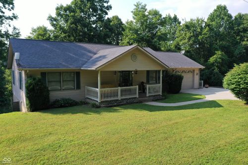 821 Brown Hill Ln, Nashville, IN, 47448-7922 | Card Image