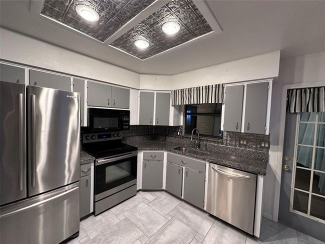 1643 New Abbey Ave, House other with 3 bedrooms, 2 bathrooms and null parking in LEESBURG FL | Image 8