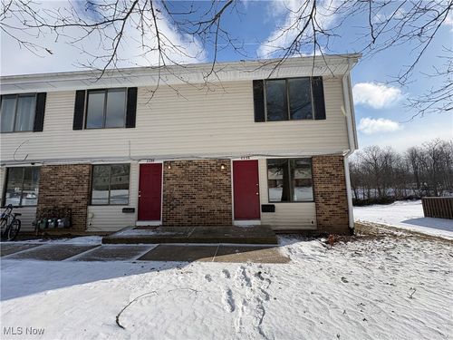 2398 Echo Valley Dr, Stow, OH, 44224-2730 | Card Image