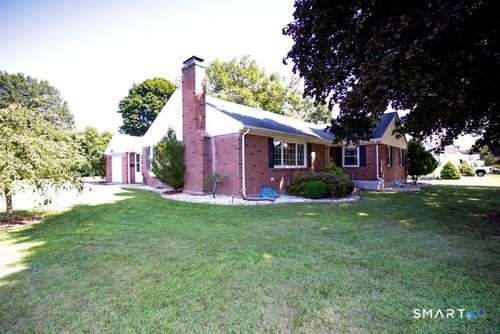 6 Dennis Dr, New Britain, CT, 06053-2112 | Card Image