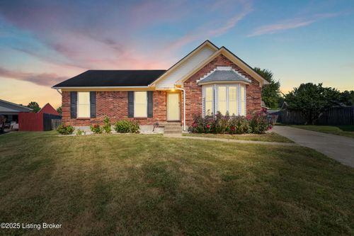 5705 Bartview Ct, Louisville, KY, 40229-2997 | Card Image