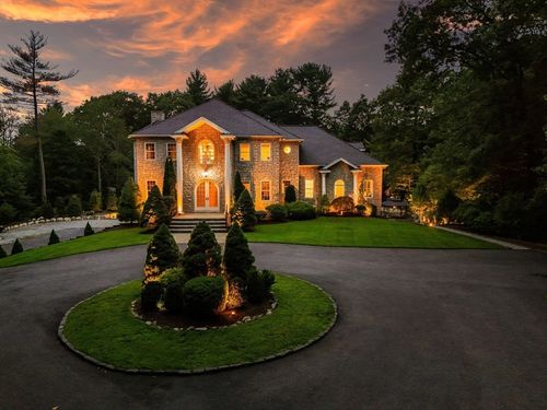 9 Grandview Rd, North Reading, MA, 01864-3005 | Card Image