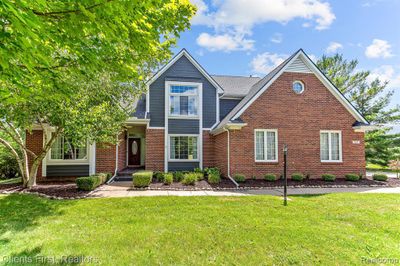 913 Fairway Park Drive, Home with 5 bedrooms, 3 bathrooms and null parking in Scio Twp MI | Image 1