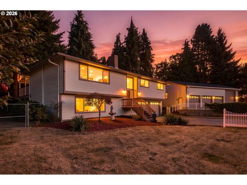 3114 Nw 121st St, Vancouver, WA, 98685-2363 | Card Image