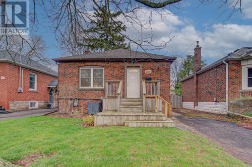166 Bond Street N, Hamilton (Westdale), ON, L8S3W6 | Card Image