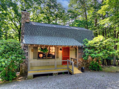 241 Walnut Mountain Rd, Ellijay, GA, 30536-9215 | Card Image