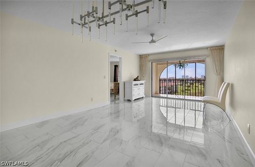602-37 High Point Cir E, NAPLES, FL, 34103-4293 | Card Image