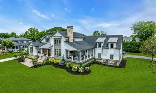 52 Concourse, Brightwaters, NY, 11718-1511 | Card Image