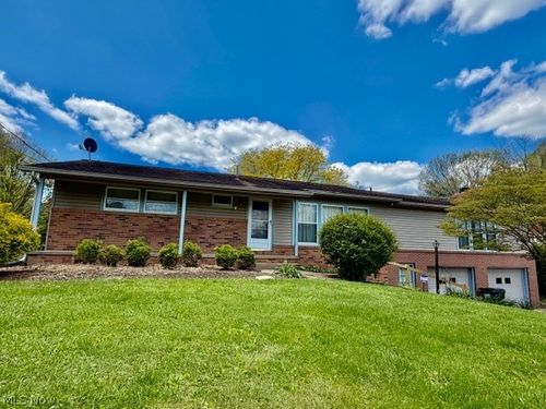 6867 Wren Avenue Nw, North Canton, OH, 44720 | Card Image