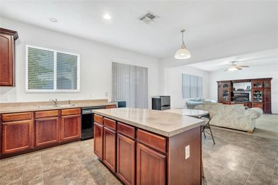 1769 Morning Sky Drive, House other with 4 bedrooms, 2 bathrooms and null parking in Winter Garden FL | Image 3