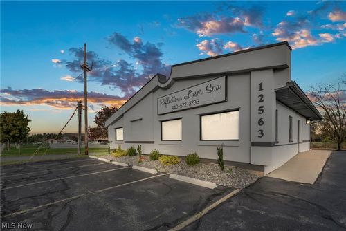 12563 Pearl Rd, Strongsville, OH, 44136-3427 | Card Image