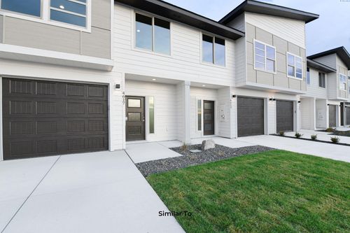 4513 Road 114, Pasco, WA, 99301-6389 | Card Image