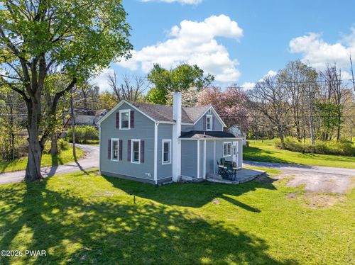 204 Avenue B, Matamoras, PA, 18336-1075 | Card Image
