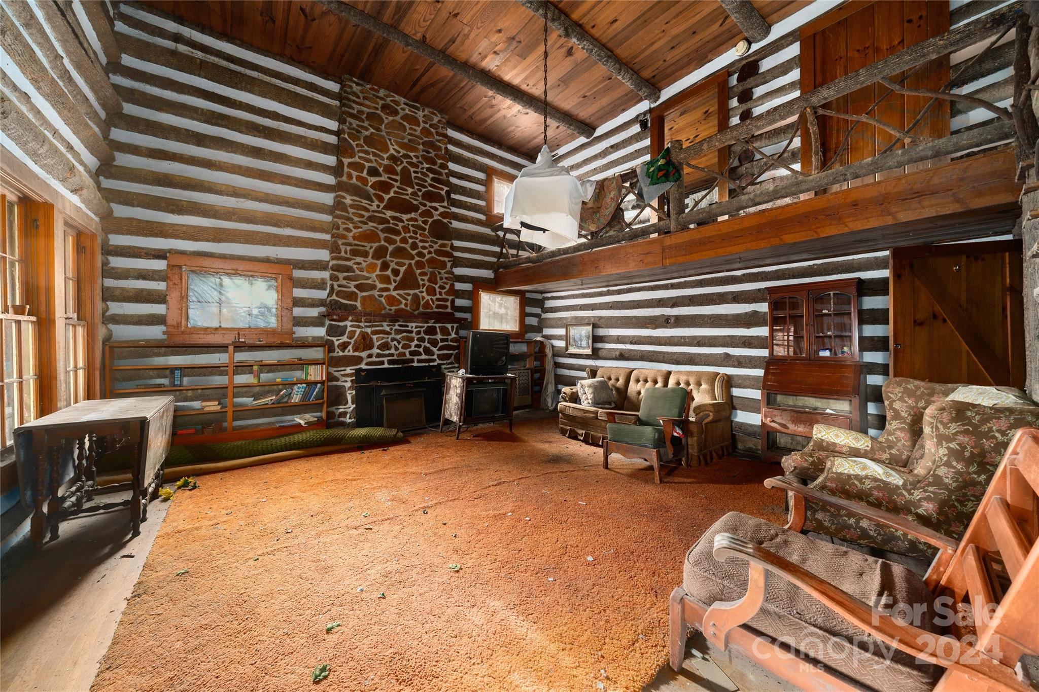 Woodbyne Ln, Hendersonville, NC 28739