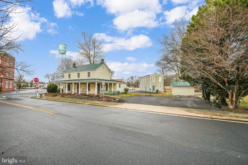8920 Quarry Rd, Manassas, VA, 20110-5146 | Card Image