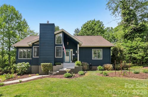 5483 Valley Run St, Hickory, NC, 28601-9453 | Card Image