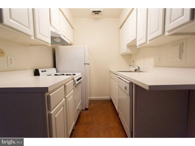 APT-1F - 729 Spruce St, Condo with 1 bedrooms, 1 bathrooms and null parking in PHILADELPHIA PA | Image 5