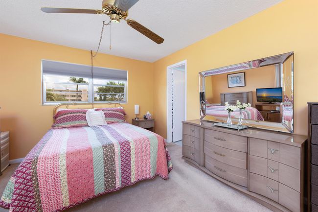 322 - 322 Windsor N, Condo with 1 bedrooms, 2 bathrooms and null parking in West Palm Beach FL | Image 8