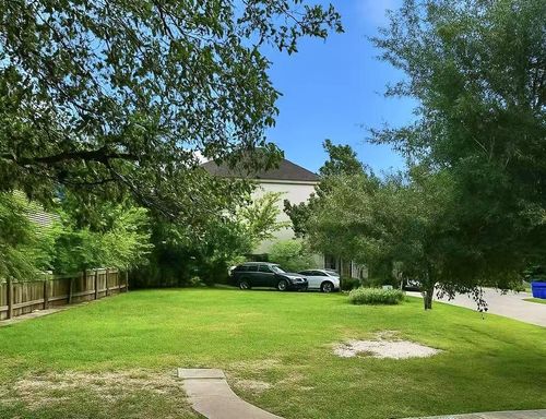 5219 Schuler St, Houston, TX, 77007-3215 | Card Image