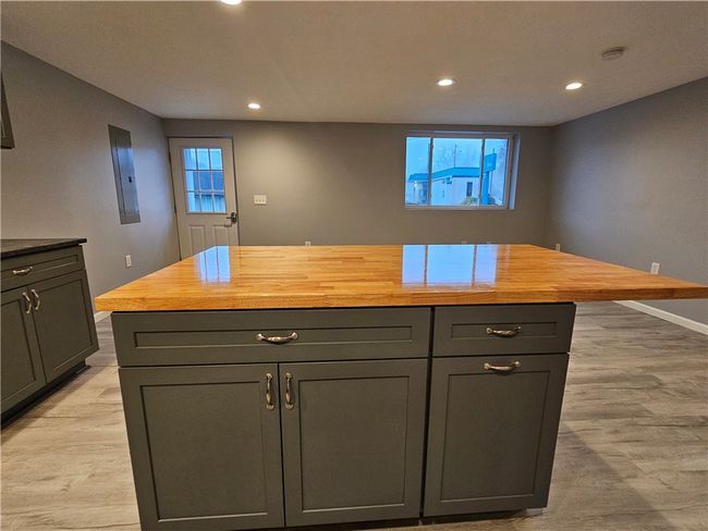101 Main St, House other with 1 bedrooms, 1 bathrooms and 2 parking in Petrolia PA | Image 11