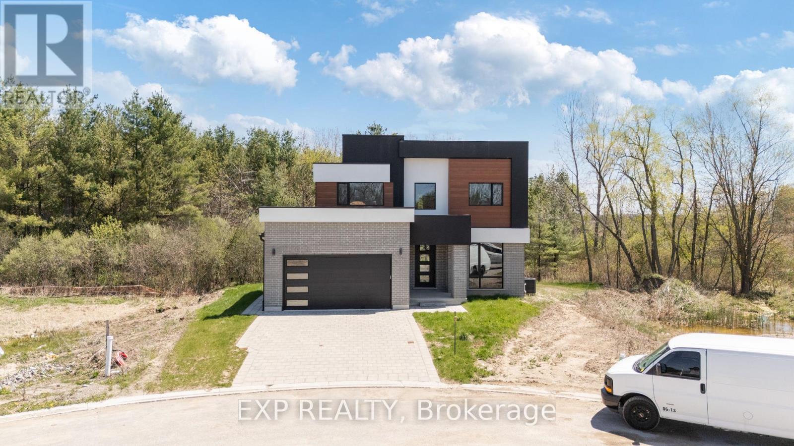 Residential in North Middlesex (Parkhill) 2