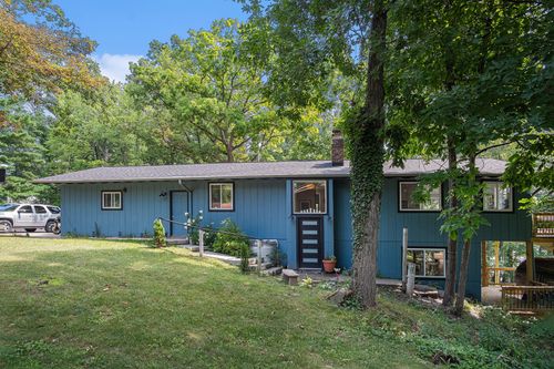 11197 Arloa Dr, Greenville, MI, 48838-6135 | Card Image