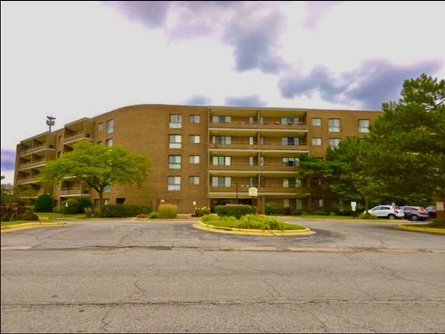 apt-311-7 E Carriageway Dr, Hazel Crest, IL, 60429-2041 | Card Image
