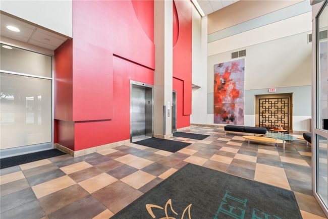 APT-306 - 5570 Centre Ave, Condo with 2 bedrooms, 2 bathrooms and 2 parking in Shadyside PA | Image 28