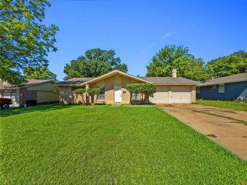 3205 Harvard St N, Irving, TX, 75062-4194 | Card Image