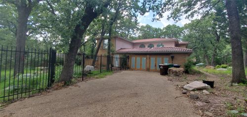 adu-1815 Greenwood Dr, Denton, TX, 76209-2210 | Card Image