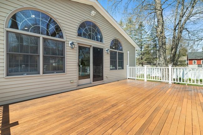 104 Holliston St, House other with 4 bedrooms, 3 bathrooms and 4 parking in Medway MA | Image 37