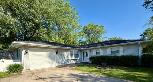 7407 Taney Pl, Merrillville, IN, 46410-4426 | Card Image