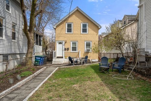 34 R Clyde St, Somerville, MA, 02145-4067 | Card Image