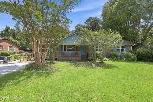 203 Carolina Pines Blvd, New Bern, NC, 28560-8431 | Card Image