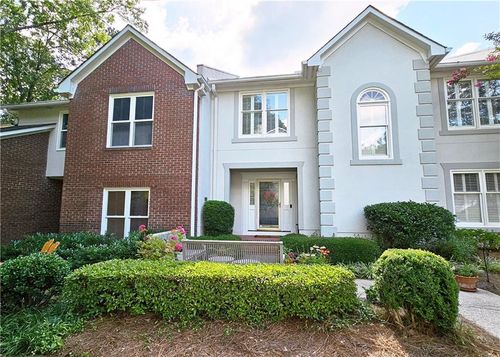 5652 River Oaks Pl, Atlanta, GA, 30327-4259 | Card Image