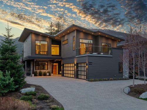 8044 Pl Cypress, Whistler, BC, V8E1J9 | Card Image