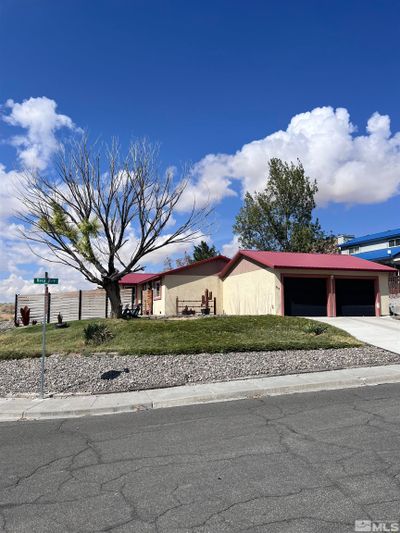 112 Mesa Way, House other with 3 bedrooms, 2 bathrooms and null parking in Winnemucca NV | Image 1