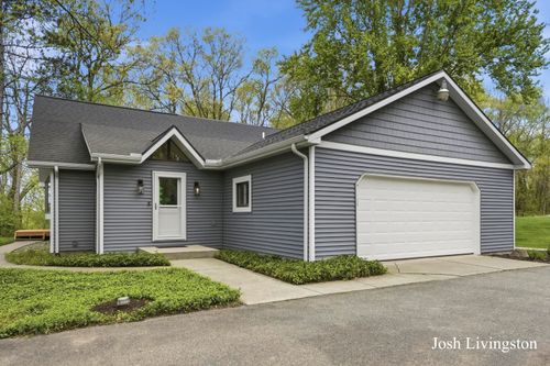 1551 Sargent Ave, Ada, MI, 49301-9042 | Card Image