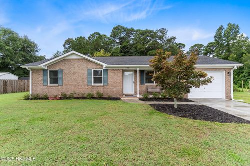 321 Bountiful Ln, Castle Hayne, NC, 28429-5407 | Card Image
