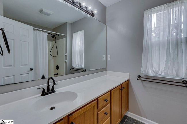 27 Enoree View Dr, Townhouse with 3 bedrooms, 3 bathrooms and null parking in Greer SC | Image 20