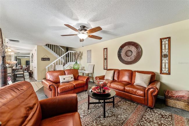 2920 Poplar Ave, Townhouse with 2 bedrooms, 3 bathrooms and null parking in LEESBURG FL | Image 6