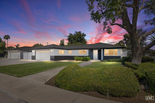 6000 Eugene Pl, Bakersfield, CA, 93308-3830 | Card Image