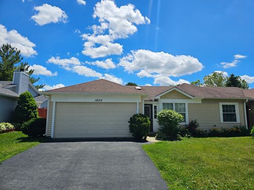 1820 77th St, Naperville, IL, 60565-1781 | Card Image