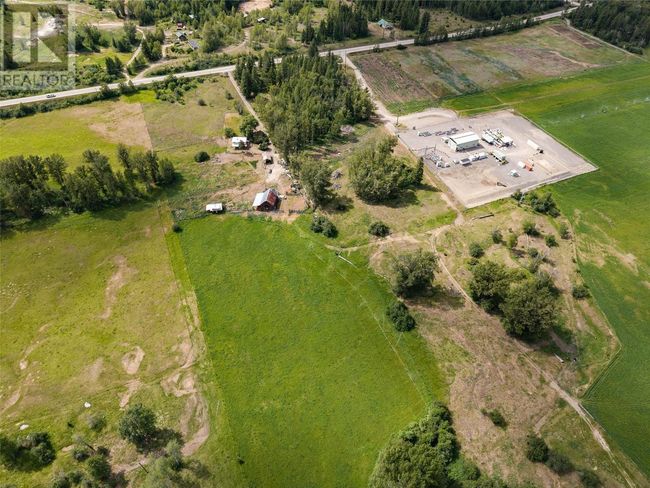 7398 Yellowhead Highway, House other with 3 bedrooms, 1 bathrooms and null parking in Darfield BC | Image 39