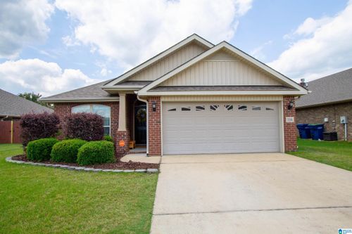 104 Southfield Dr, ALABASTER, AL, 35007-7768 | Card Image