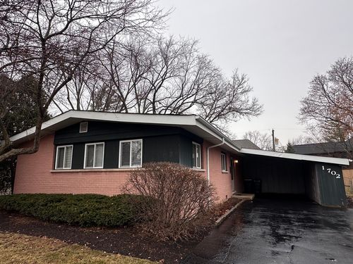 1702 W Oakton St, Arlington Heights, IL, 60004-4415 | Card Image