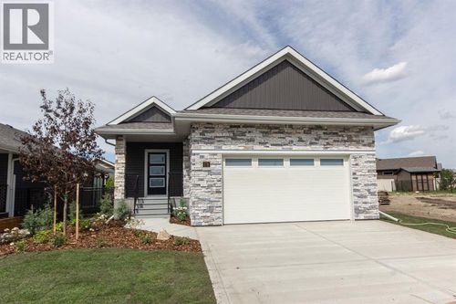 10 Tindale Pl, Red Deer, AB, T4P0T8 | Card Image