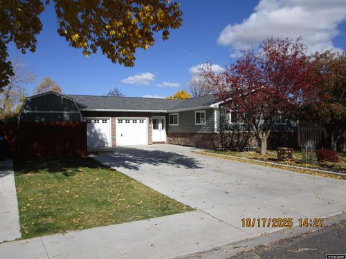 645 Easy St, Green River, WY, 82935-4908 | Card Image